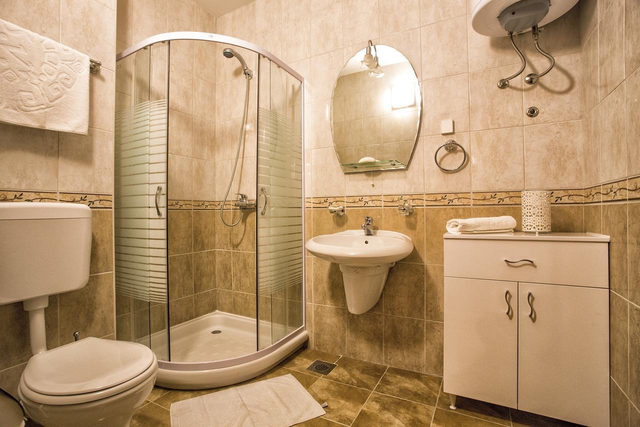 Apartment Sun Village Goran Herceg Novi Rum bild