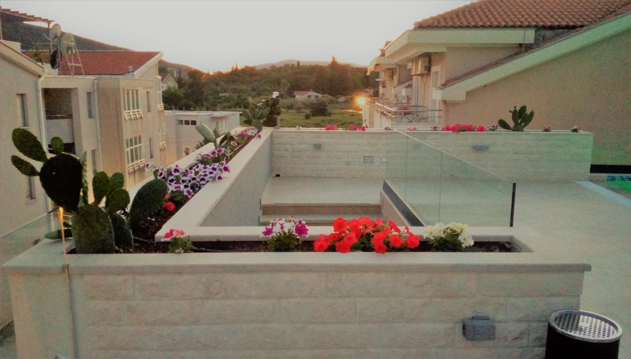 Apartment Sun Village Goran Herceg Novi Exteriör bild