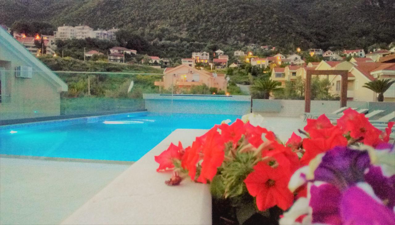 Apartment Sun Village Goran Herceg Novi Exteriör bild